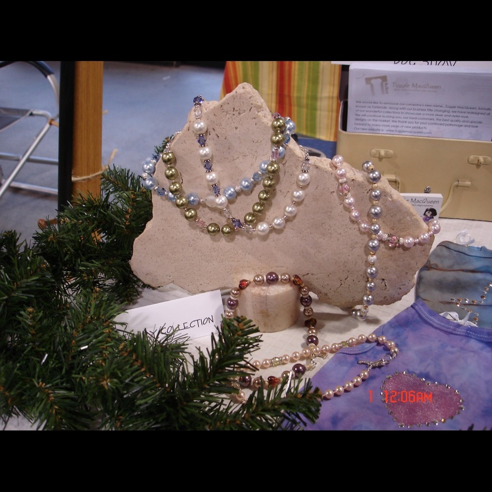 Meet your Posher, Joni, from Misquamicut Ocean - Picture 4 of 9